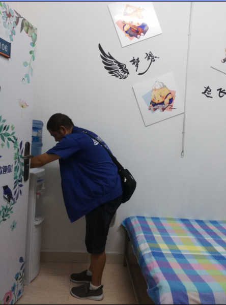 7-助力轮椅少年.png