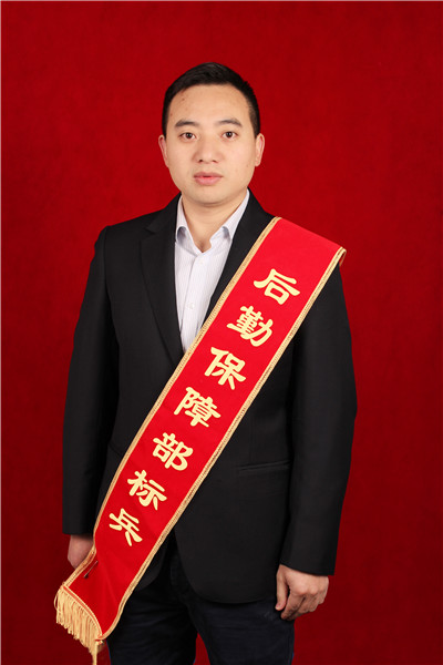4饮食服务中心-何勇.jpg