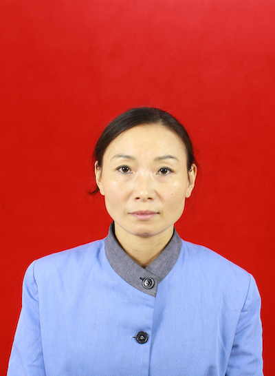 本科17栋值班员-谢春兰.jpg