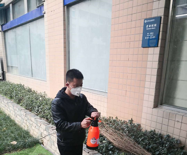 超市做好消毒环境工作1_副本.jpg