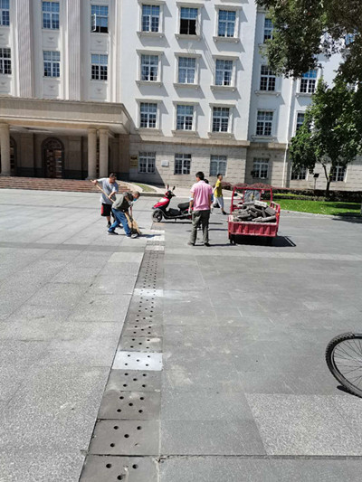 道路维修.jpg