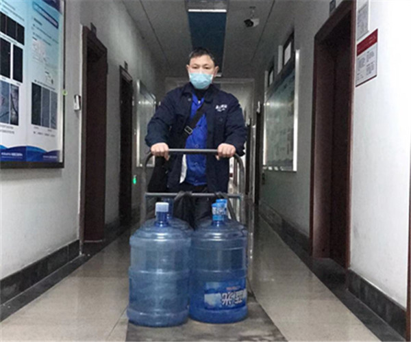 水站寒假送水1_副本.jpg
