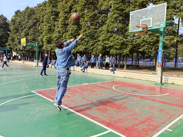 篮球2.jpg